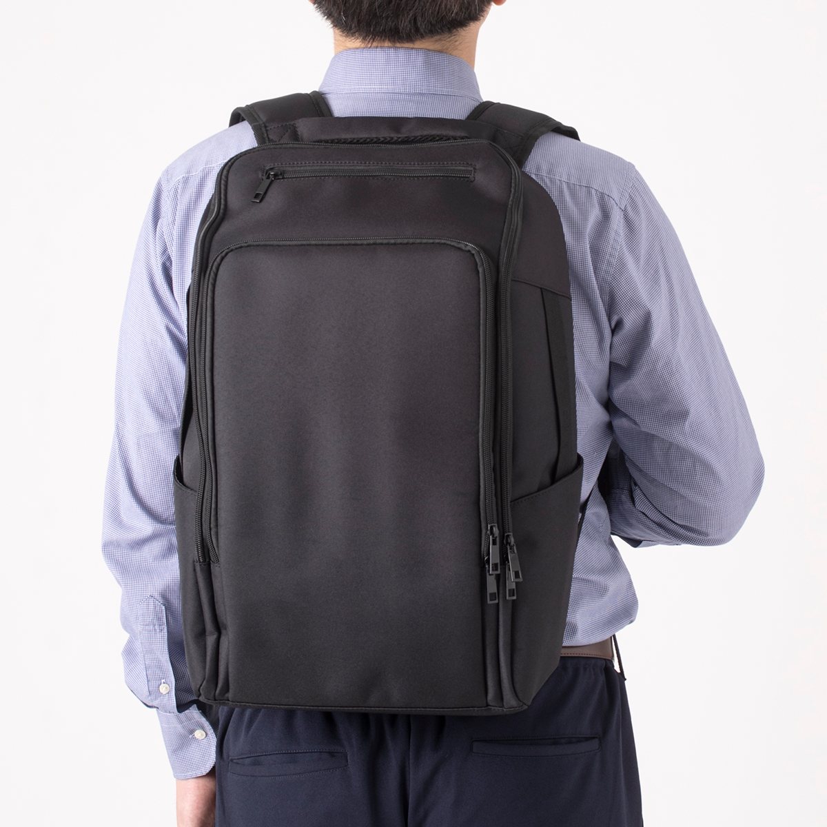 ビジネスバックパック】撥水 12ポケット3Wayビジネスリュック 内容量 ビジネスバックパック】撥水 12ポケット3Wayビジネスリュック 内容量