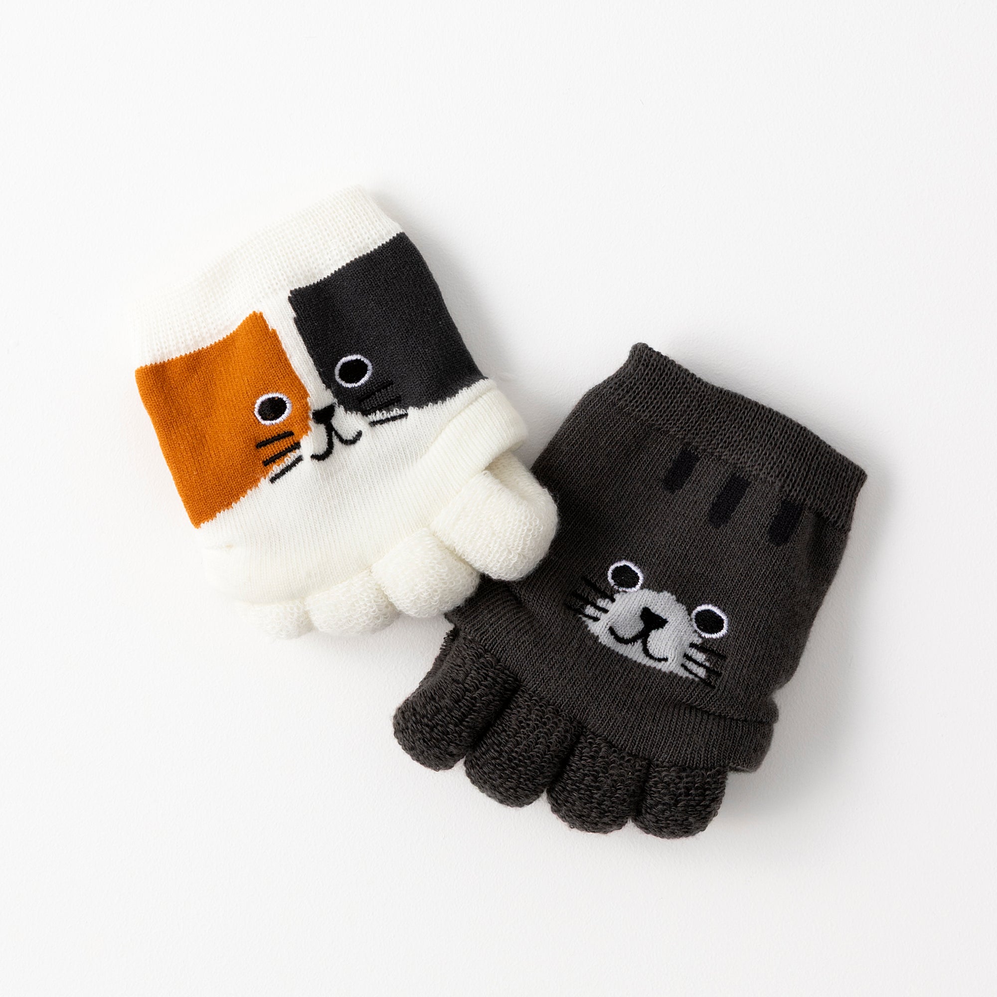 【にゃんこ堂】足指セパレートストレッチソックス