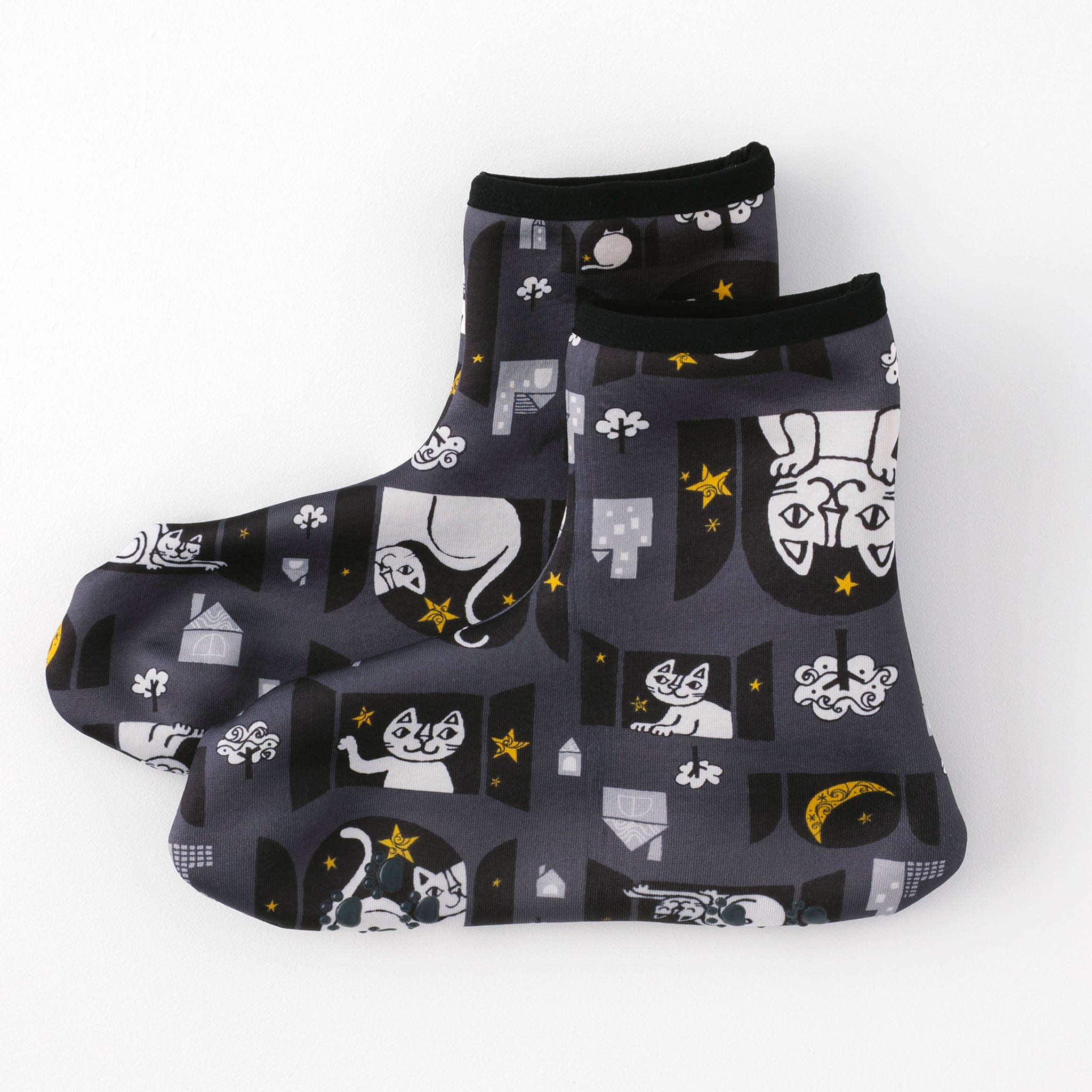 にゃんこ堂】裏ボア滑り止め付きクルー丈ソックス (BLACK FRIDAY対象