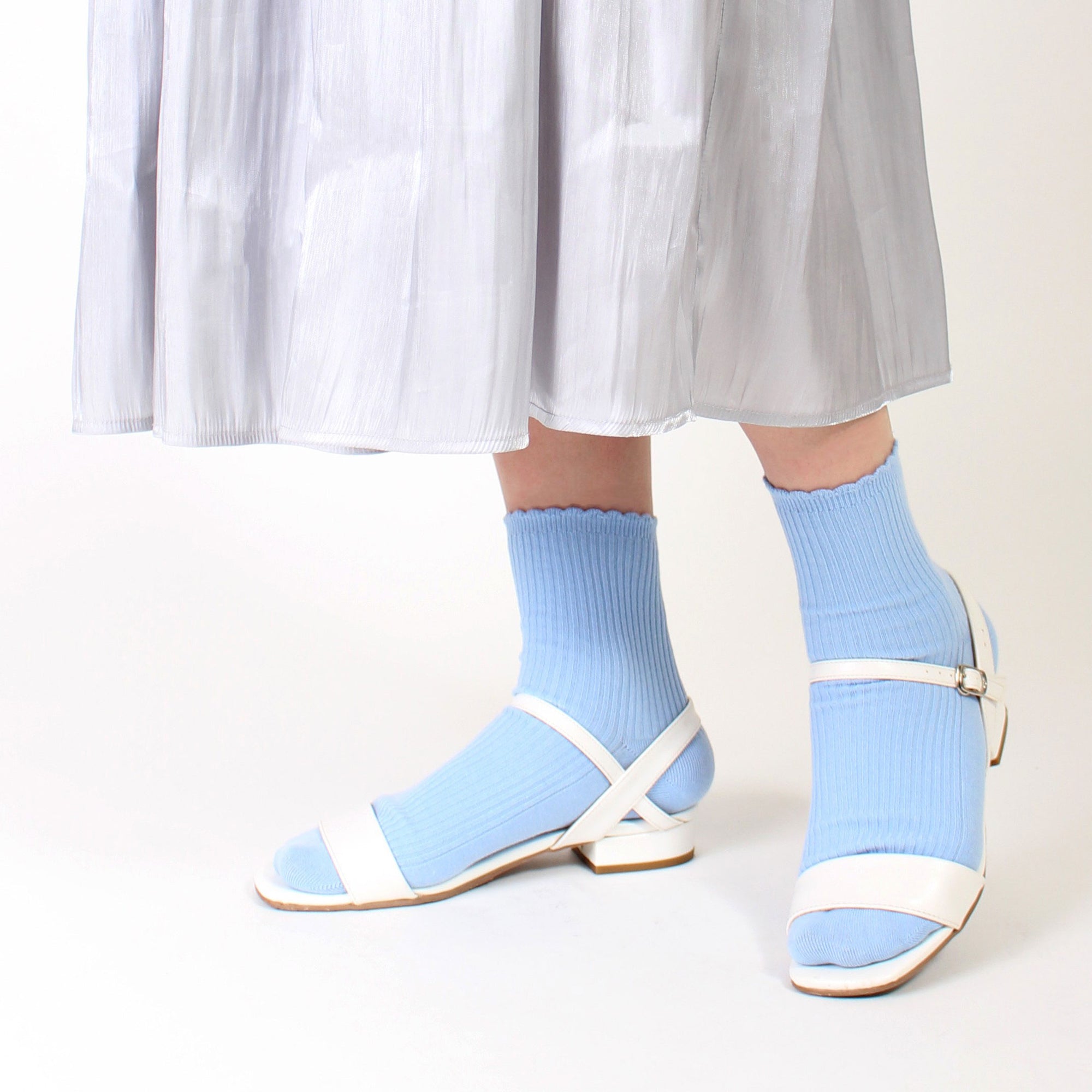 【A.V.V】カラースカラップリブクルーソックス