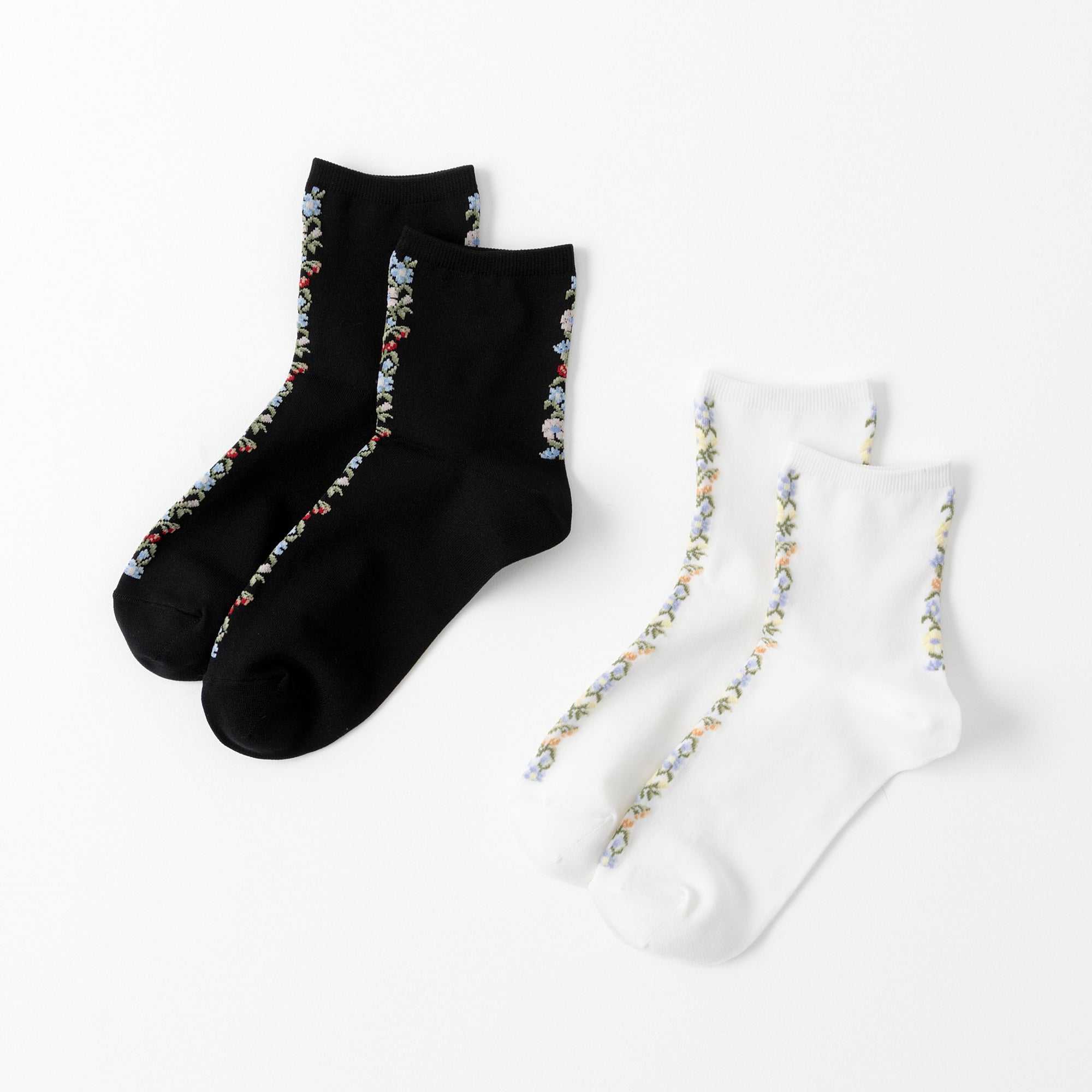 【A.V.V】花柄クルーソックス