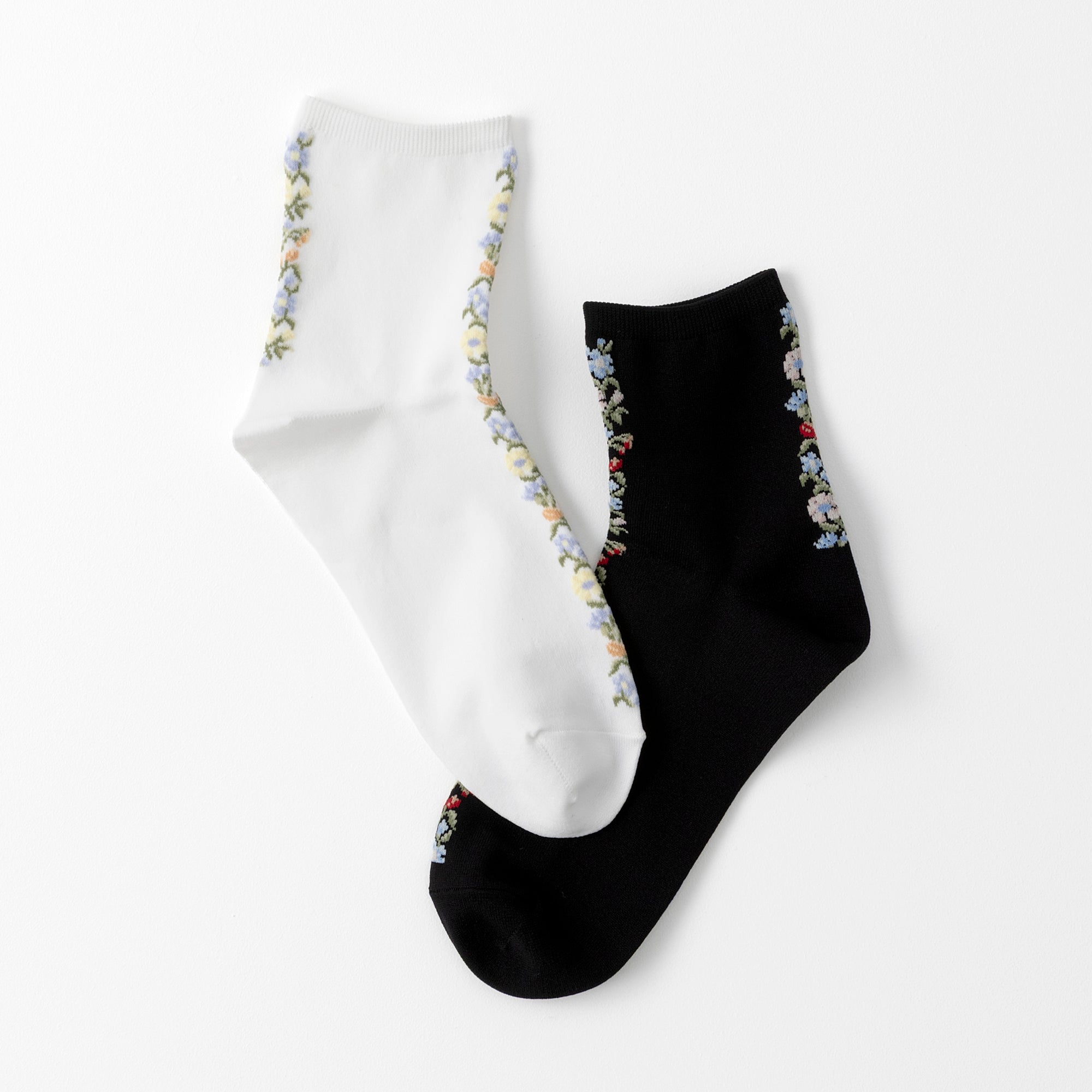 【A.V.V】花柄クルーソックス