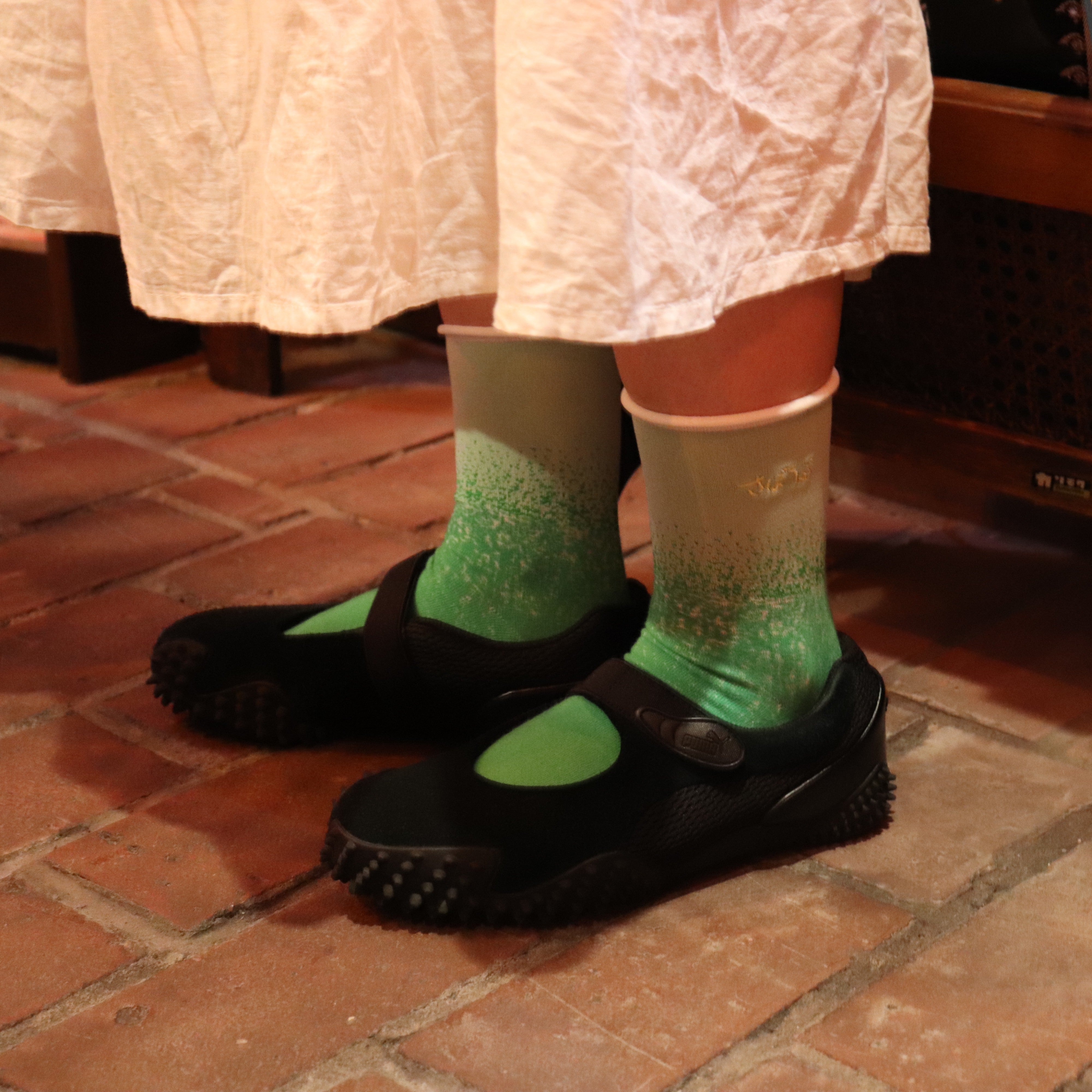 さぼうる】グラデーションクリームソーダソックス – SUKENO｜靴下の助野