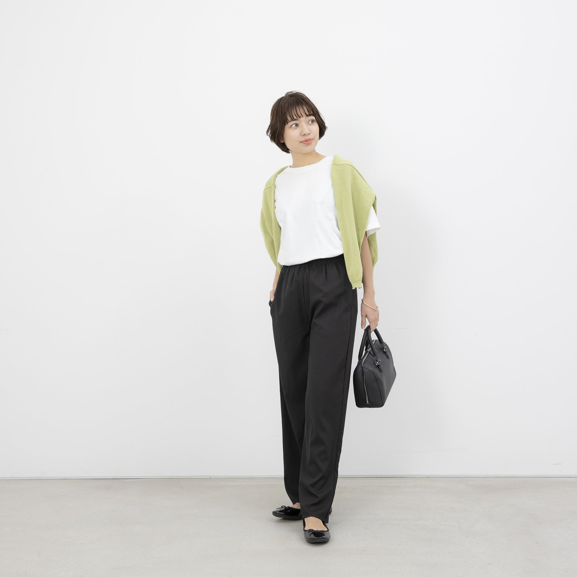 【接触冷感パンツ】レディース10分丈ストレートパンツ｜撥水×UVカット×接触冷感のマルチ機能パンツで、暑い夏も涼しく紫外線対策。スマホが入るポケット付き