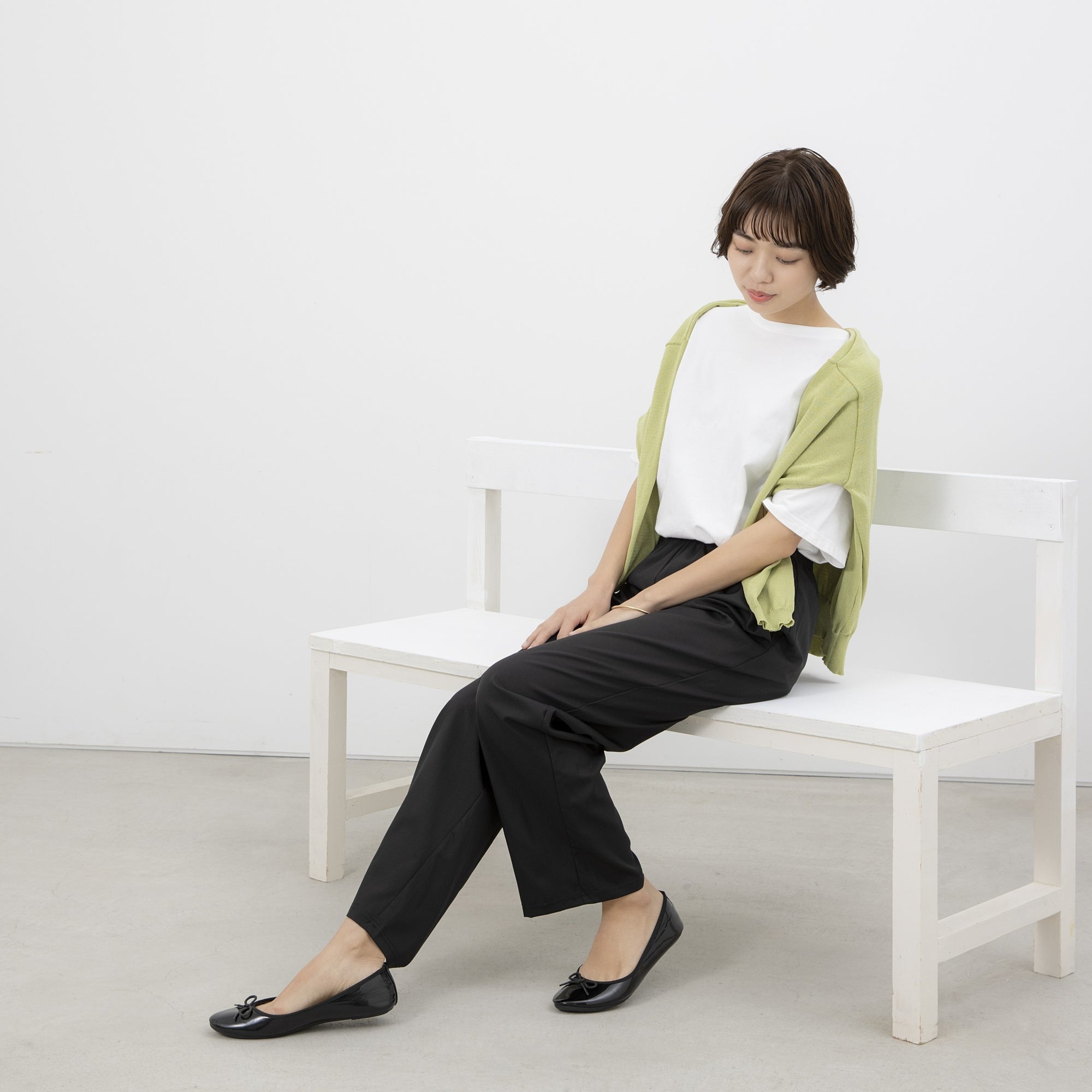 【接触冷感パンツ】レディース10分丈ストレートパンツ｜撥水×UVカット×接触冷感のマルチ機能パンツで、暑い夏も涼しく紫外線対策。スマホが入るポケット付き