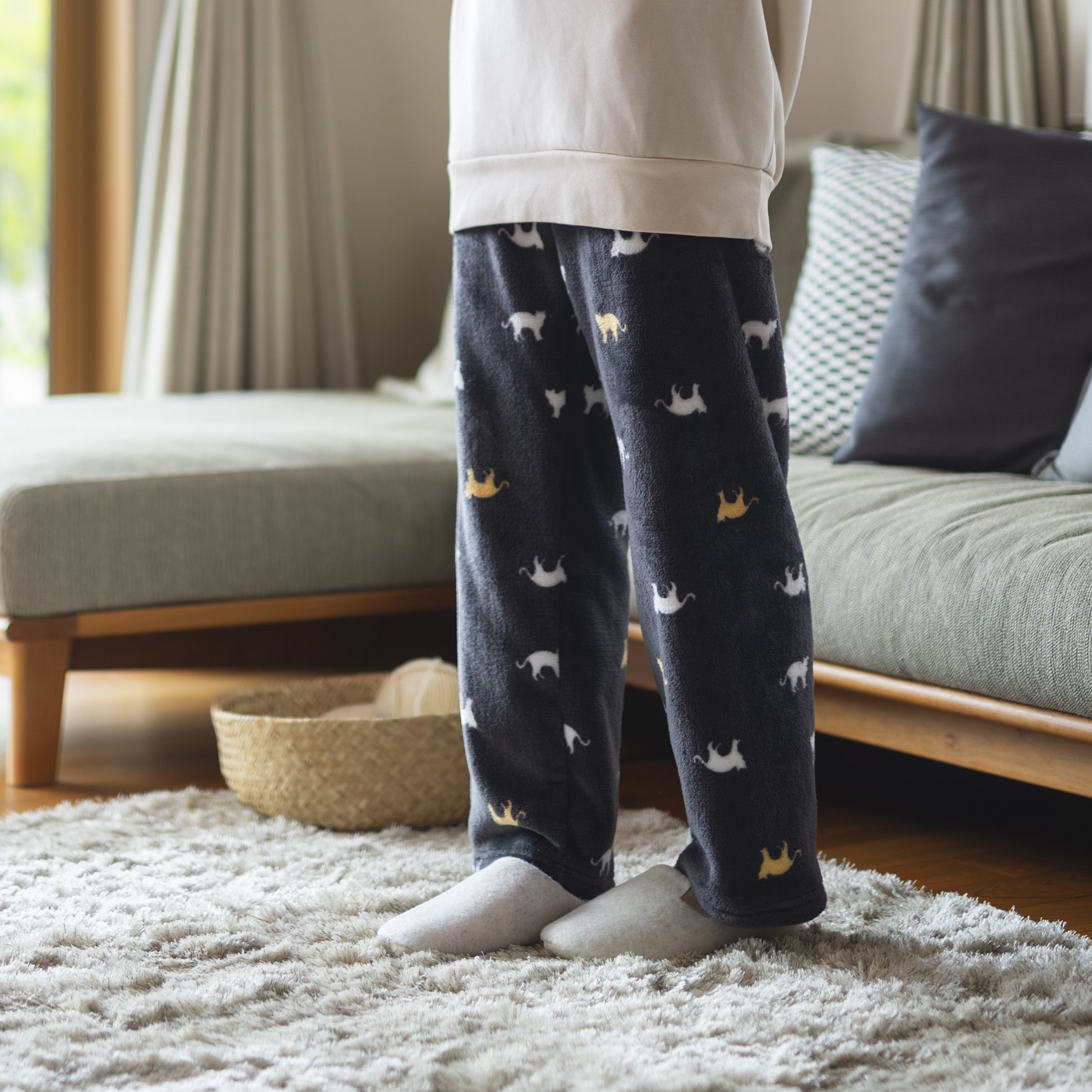 にゃんこ堂】10分丈フリースルームパンツ – SUKENO｜靴下の助野