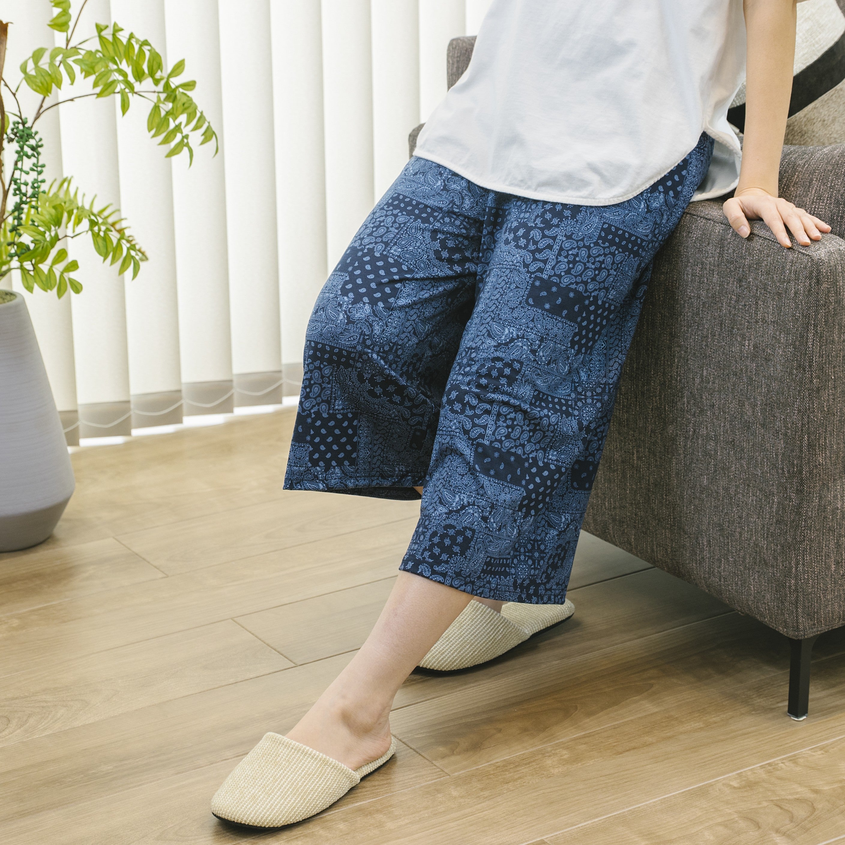 おにわパンツ】プリント8分丈ワイドレギンス – SUKENO｜靴下の助野