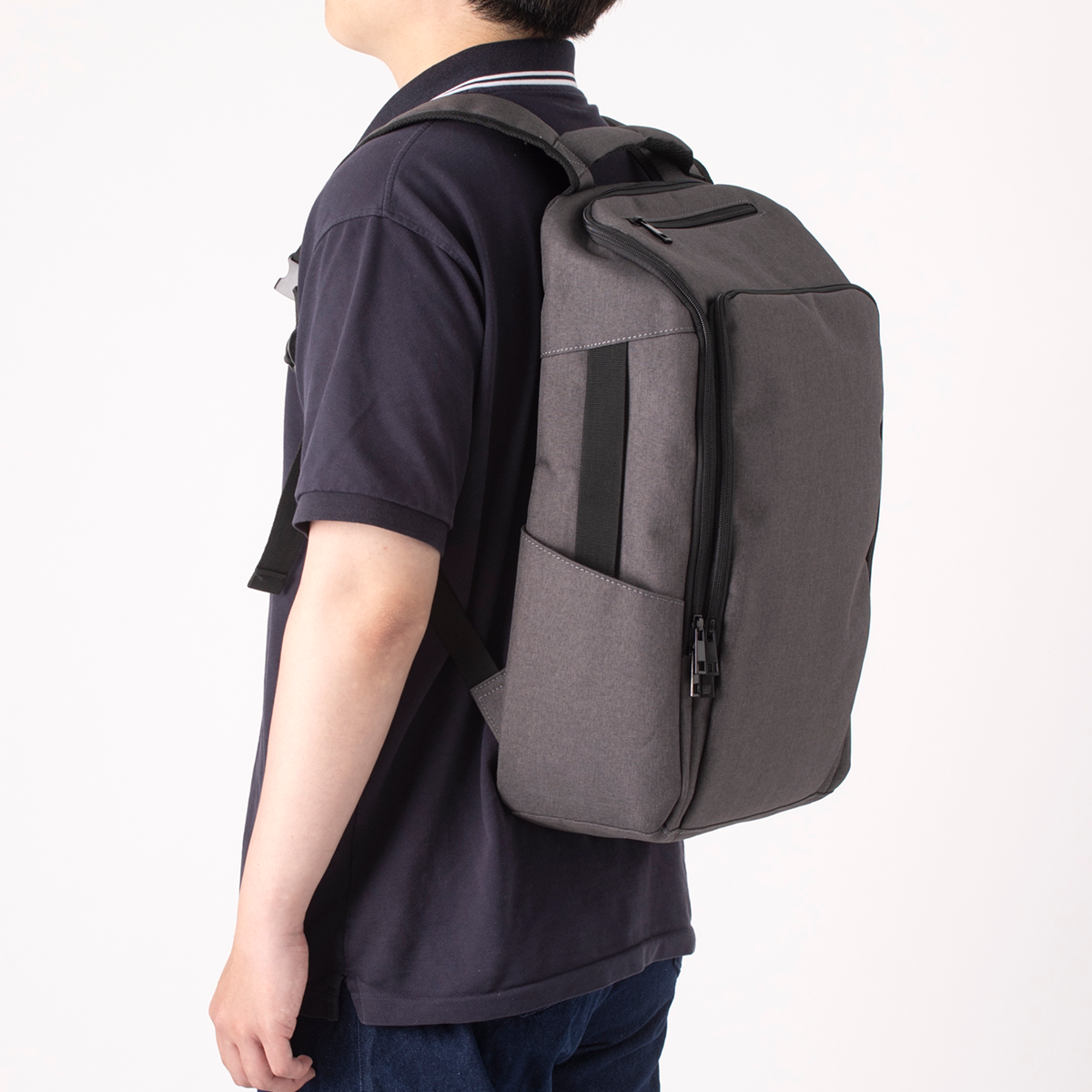 【ビジネスバックパック】撥水 12ポケットビジネスリュック　内容量11L
